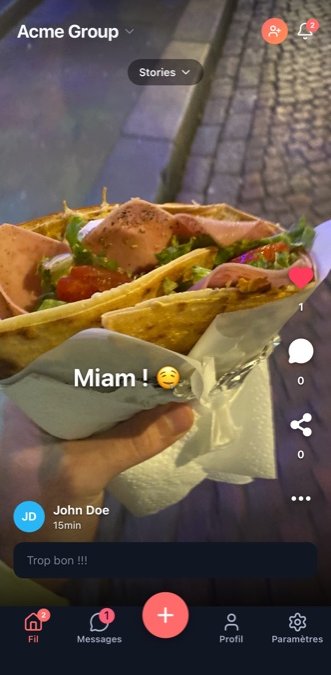 Feed de groupe LookDat montrant un post mode immersif